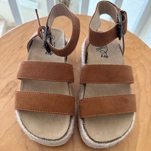 Girls size 13 Art Class tan brown wedge espadrille sandal new girls shoes
